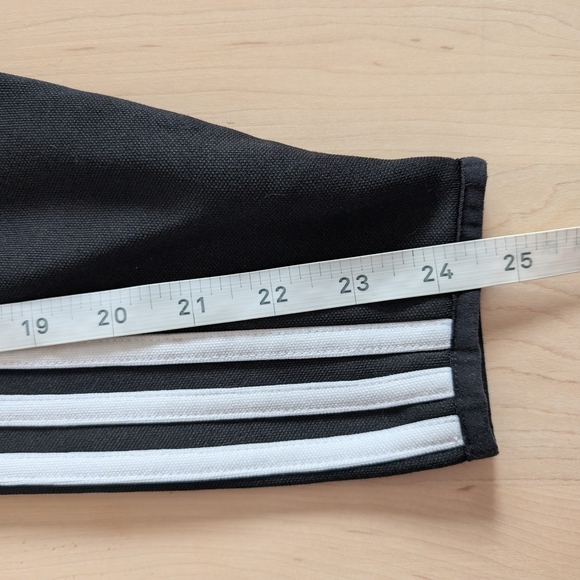 Adidas Black and White Performance Jacket with Athletic Cut - Picture 15 of 15